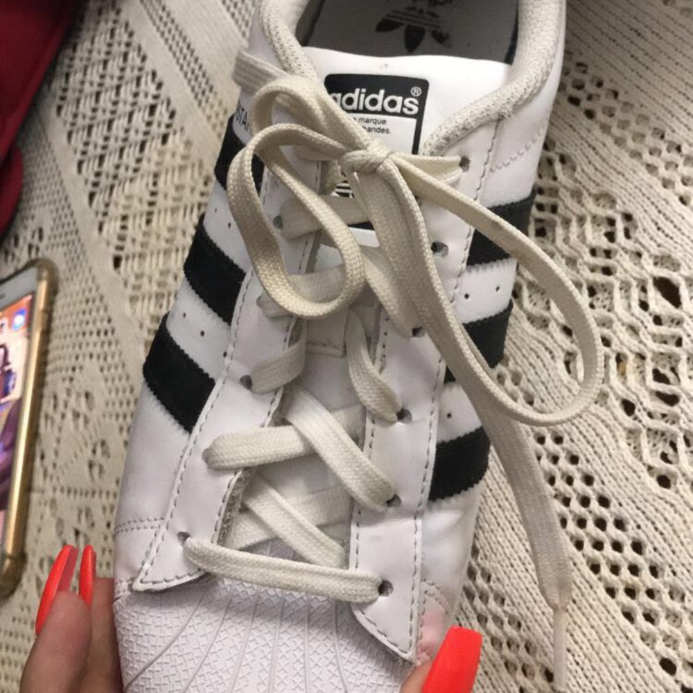ADIDAS SHOES - Picture 3 of 5